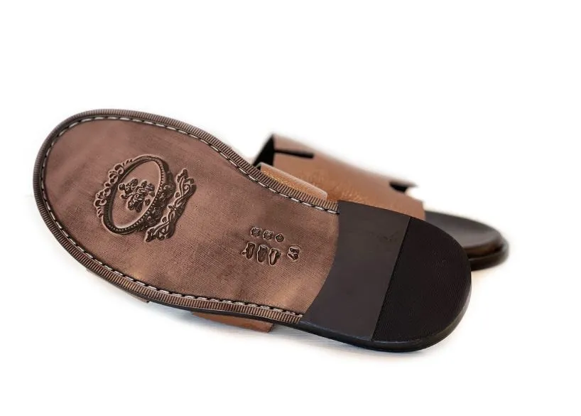 Pelle "Egea" Slip-On Calfskin Sandal Tan